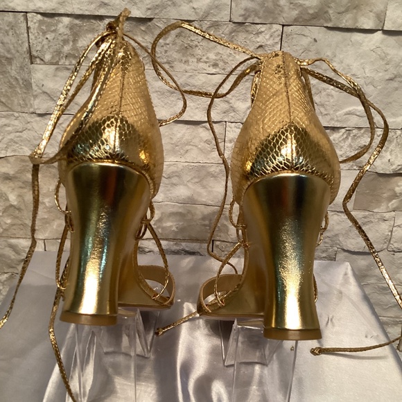 Jessica Simpson Valren Wedge Sandals - Picture 7 of 11